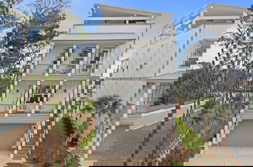 Photo 5 - Rooftop Deck w/ Ocean View, Pool, Walk to Beach! Coastal Canopy by Avantstay