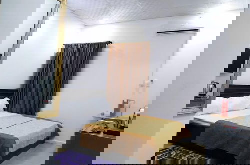 Photo 10 - Highgate Apartment