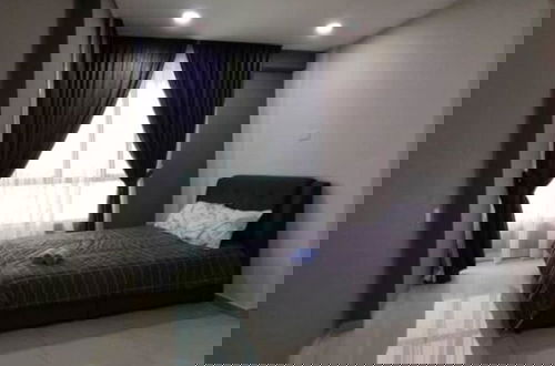 Foto 1 - 191 Cozy CasaKayangan 3BR by Grab A Stay