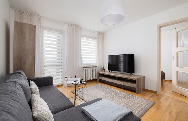 Grey Apartment in Katowice by Renters - Foto 21