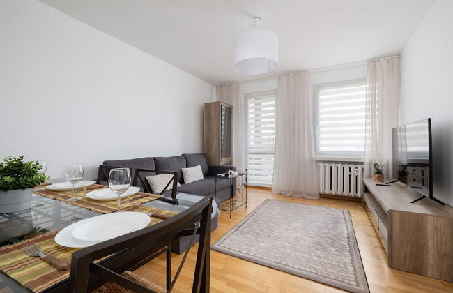 Grey Apartment in Katowice by Renters - Foto 17