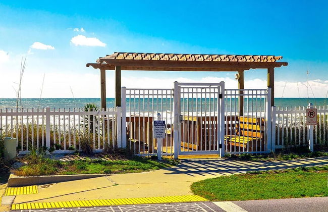 Chateau La Mer #15b - Foto 35