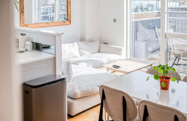 Modern Bermondsey Apartment - Photo 9