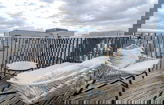 Photo 2 - Modern Bermondsey Apartment