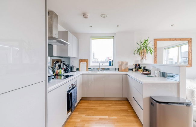 Modern Bermondsey Apartment - Photo 16