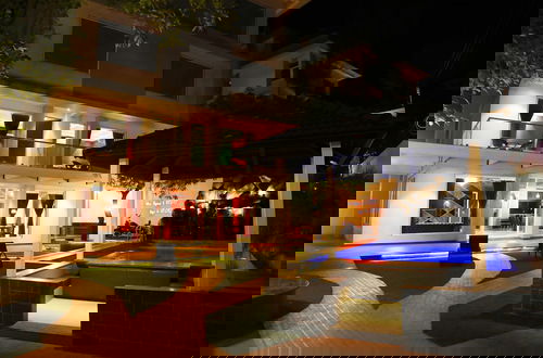 Photo 39 - Vegas Villa by Shiloh Stays