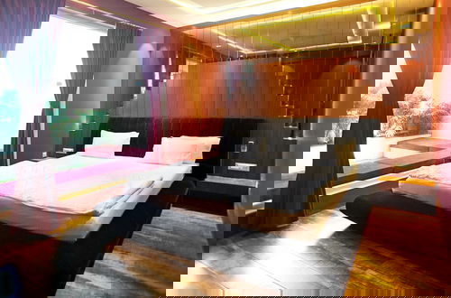 Photo 19 - Vegas Villa by Shiloh Stays