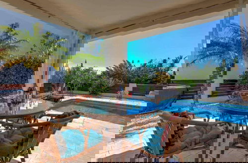 Photo 18 - Coral Bay Villa - Sleeps 6 - Pool - Parking