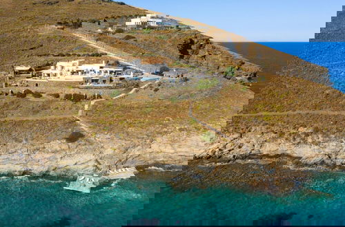 Foto 40 - Inviting 8-bed Villa in Ermoupoli - Villa Blueros