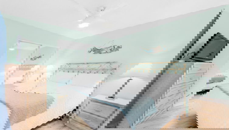 Photo 1 - Island Echos #4D