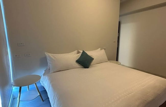 Luxury Apartment - Photo 2