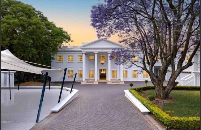 The White House in Sandton - Foto 1