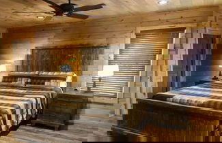 Photo 3 - Iron Mountain Lodge 4 Bedroom Cabin by RedAwning
