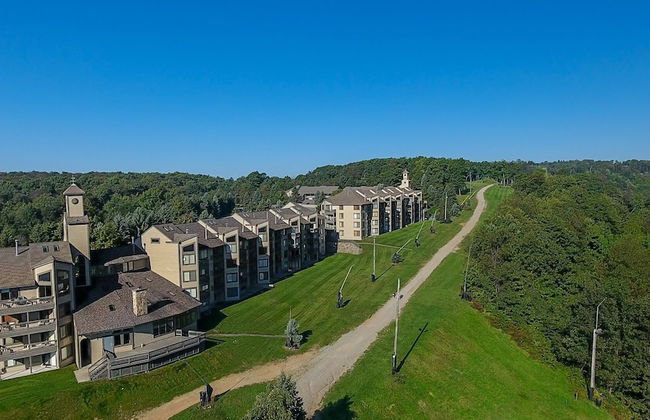 Seven Springs Stoneridge 3 BR Condo, Private Deck by RedAwning - Photo 29