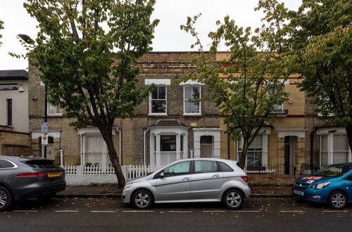 Photo 50 - Vibrant 1BD Home With Outdoor Patio - Hammersmith