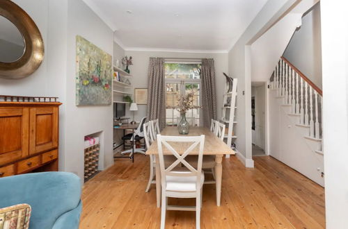 Foto 29 - Vibrant 1BD Home With Outdoor Patio - Hammersmith