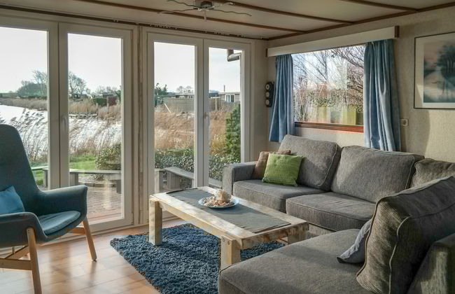 8 Pers Large Seaside Home in Front of the Lauwersmeer - Photo 9