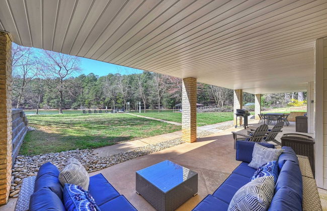 Knotty Pines by Avantstay Lake Views, Renovated - Photo 6