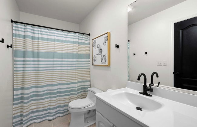 Knotty Pines by Avantstay Lake Views, Renovated - Photo 39