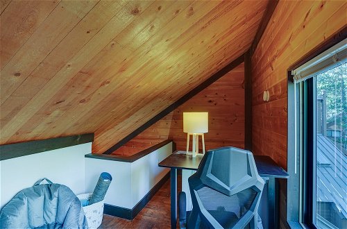 Photo 20 - Inviting Sunriver Cabin w/ Resort Amenities
