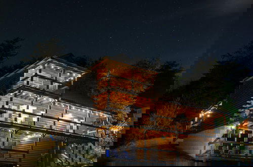 Foto 44 - Family Oasis By Ghosal Luxury Lodging