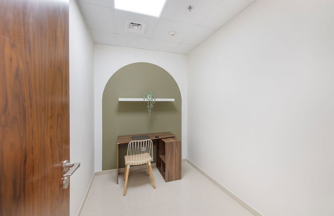 Luxe Apartments near Dubai Mall, Burj Khalifa - Pool, Gym, & Parking by Sojo Stay - Foto 27