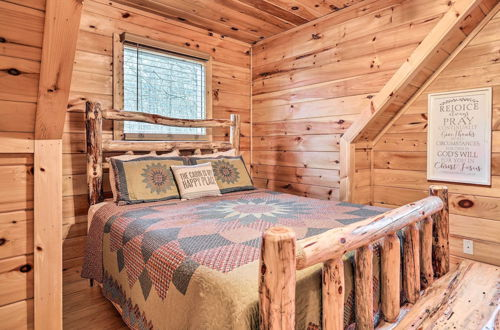 Photo 18 - Pet-friendly Blue Ridge Vacation Rental Cabin