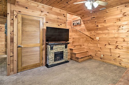 Photo 10 - Pet-friendly Blue Ridge Vacation Rental Cabin