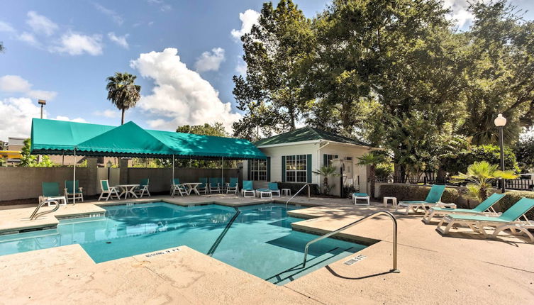 Photo 1 - Chic St Simons Townhome w/ Patio + Pool Access