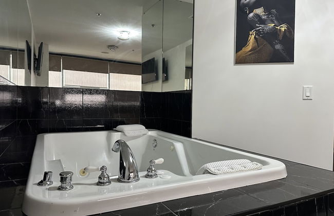 LUXURY DOWNTOWN CONDO TWO BEDROOM - Foto 19