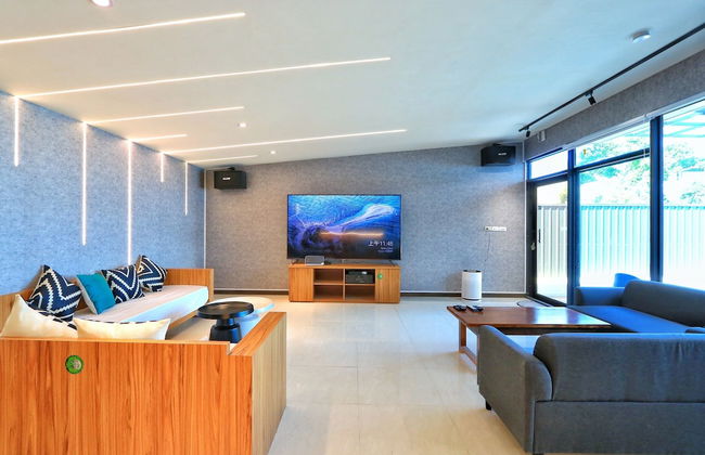 SUNRISEGOODHOUSE - Photo 2