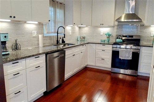 Photo 4 - Newly-remodeled, pet Friendly Home, Close to Beach