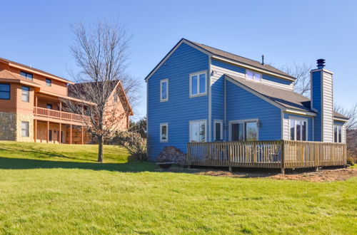 Photo 21 - Cozy Illinois Abode w/ Deck & Grill, Near Golfing