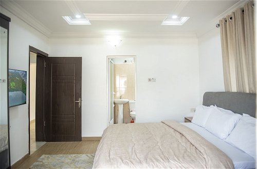 Photo 6 - Captivating 3-bed Apartment in Lagos