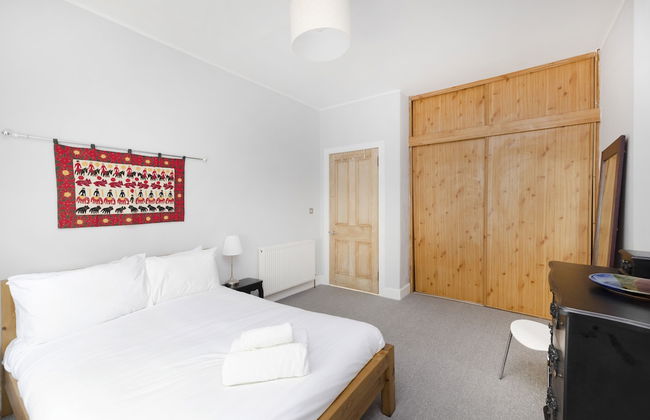 JOIVY Charming 1-Bed Ap Near Leith Links W/ Patio - Foto 3
