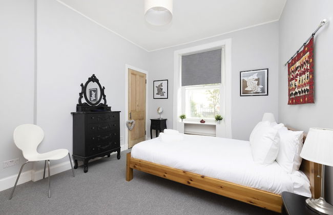 JOIVY Charming 1-Bed Ap Near Leith Links W/ Patio - Foto 2