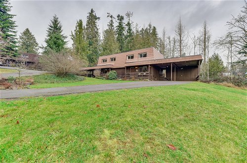 Photo 5 - Charming Chehalis Retreat w/ Outdoor Grill + Deck