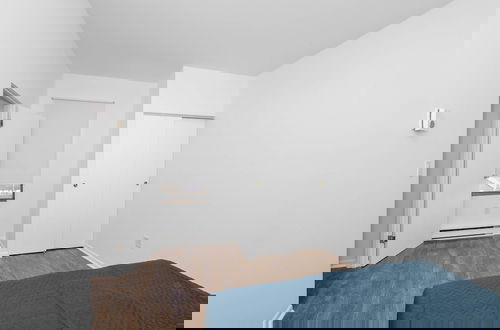 Photo 3 - Northside Suite 3