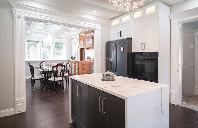 4 BDR Lake Geneva Estate Across From Beach! - Foto 14