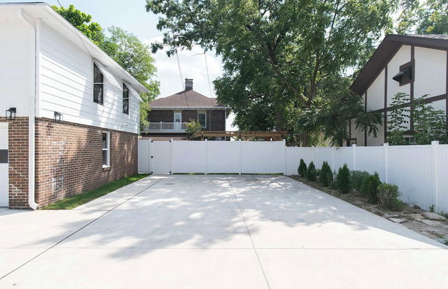 4 BDR Lake Geneva Estate Across From Beach! - Foto 40