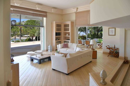 Photo 23 - Private beach & pool Luxury Villa by GHH