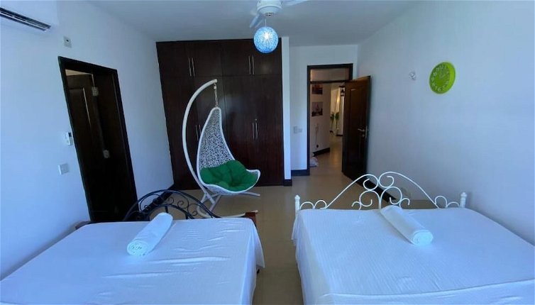 Photo 1 - Lux Suites Hayana Palm Apartments