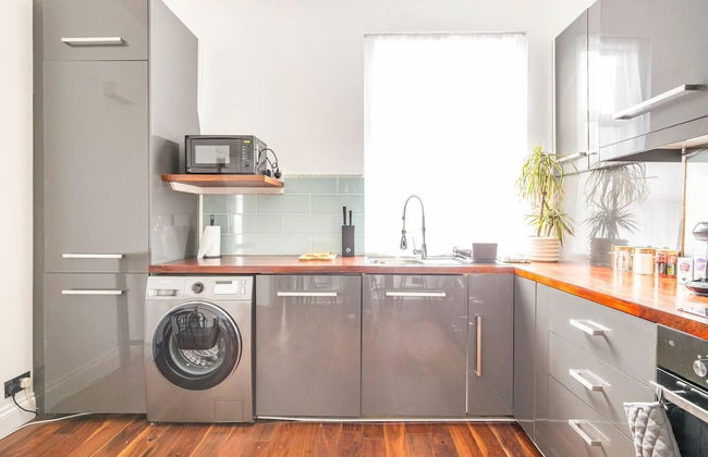 Charming 3-bed Apartment in London - Foto 27