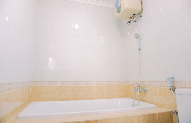 Well Furnished 2Br Grand Palace Kemayoran Apartment - Photo 19