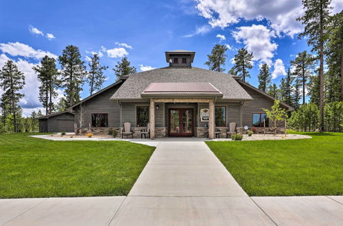 Photo 2 - Luxury Lead Cabin w/ Hot Tub, 6 Mi to Skiing