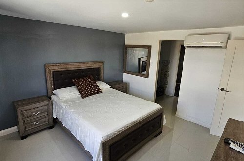 Photo 5 - Charming 3-bed Apartment in Portmore With Pool