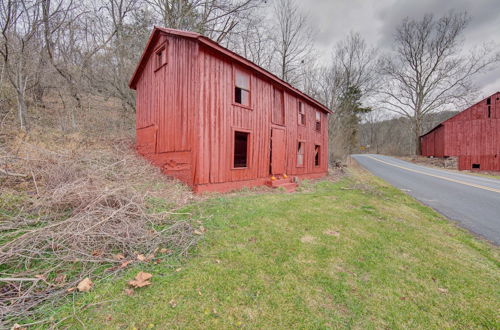 Photo 23 - Hunters Dutch Country Paradise on 60-acre Farm