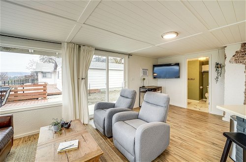 Photo 23 - Cozy Grand Coulee Home w/ Deck & Views