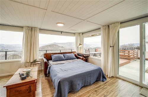 Foto 5 - Cozy Grand Coulee Home w/ Deck & Views