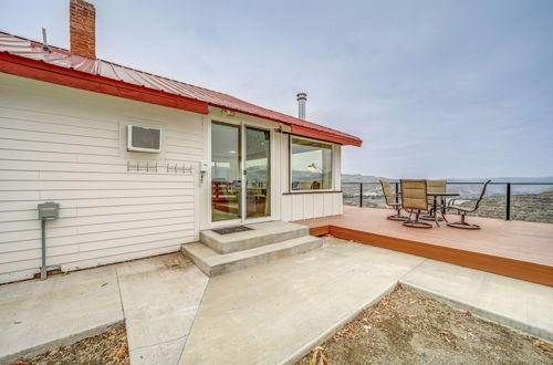 Photo 12 - Cozy Grand Coulee Home w/ Deck & Views